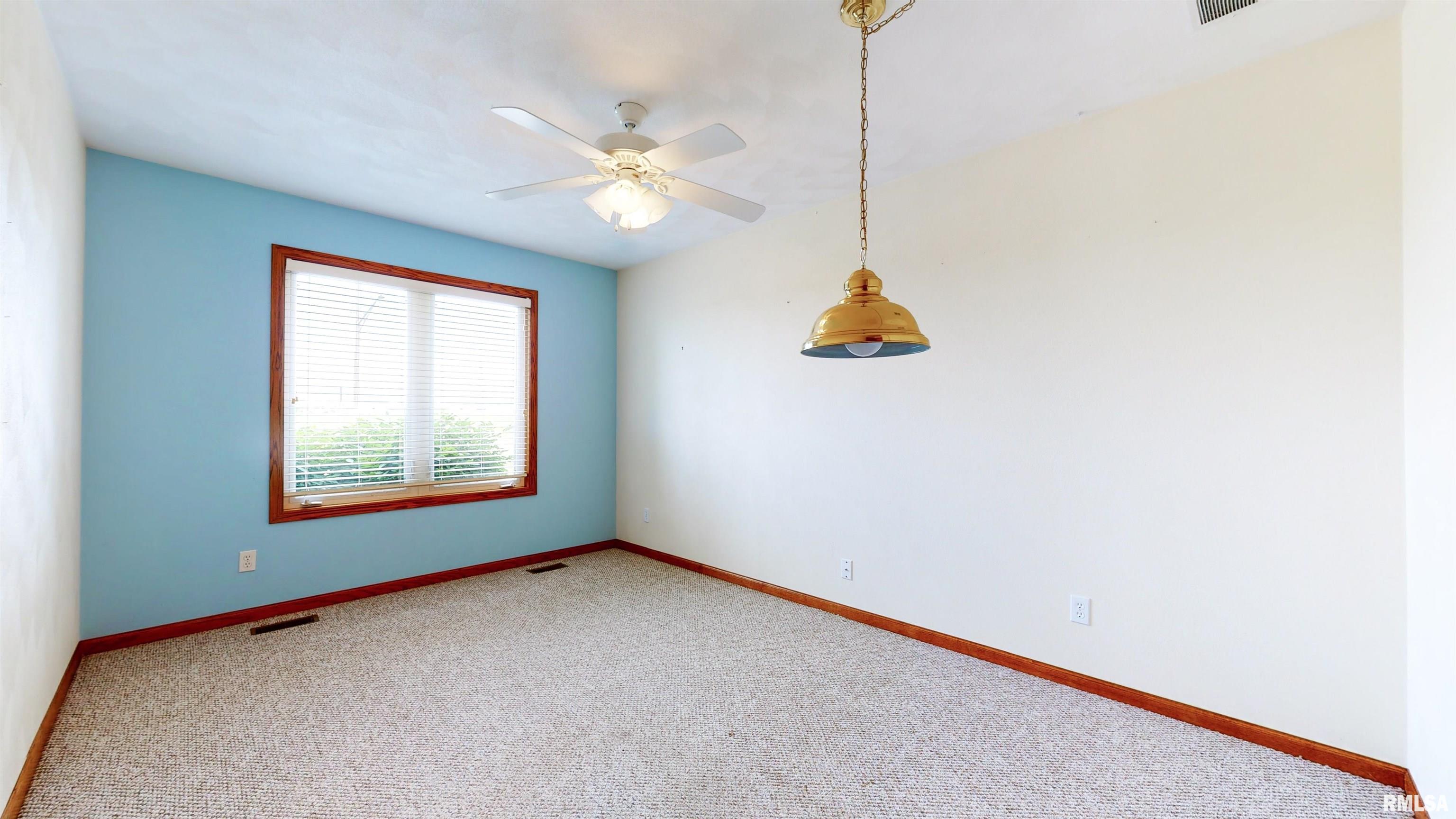 105 Comfort Way Washington, IL 61571 - Photo 22 of 25 Gallery Image 22