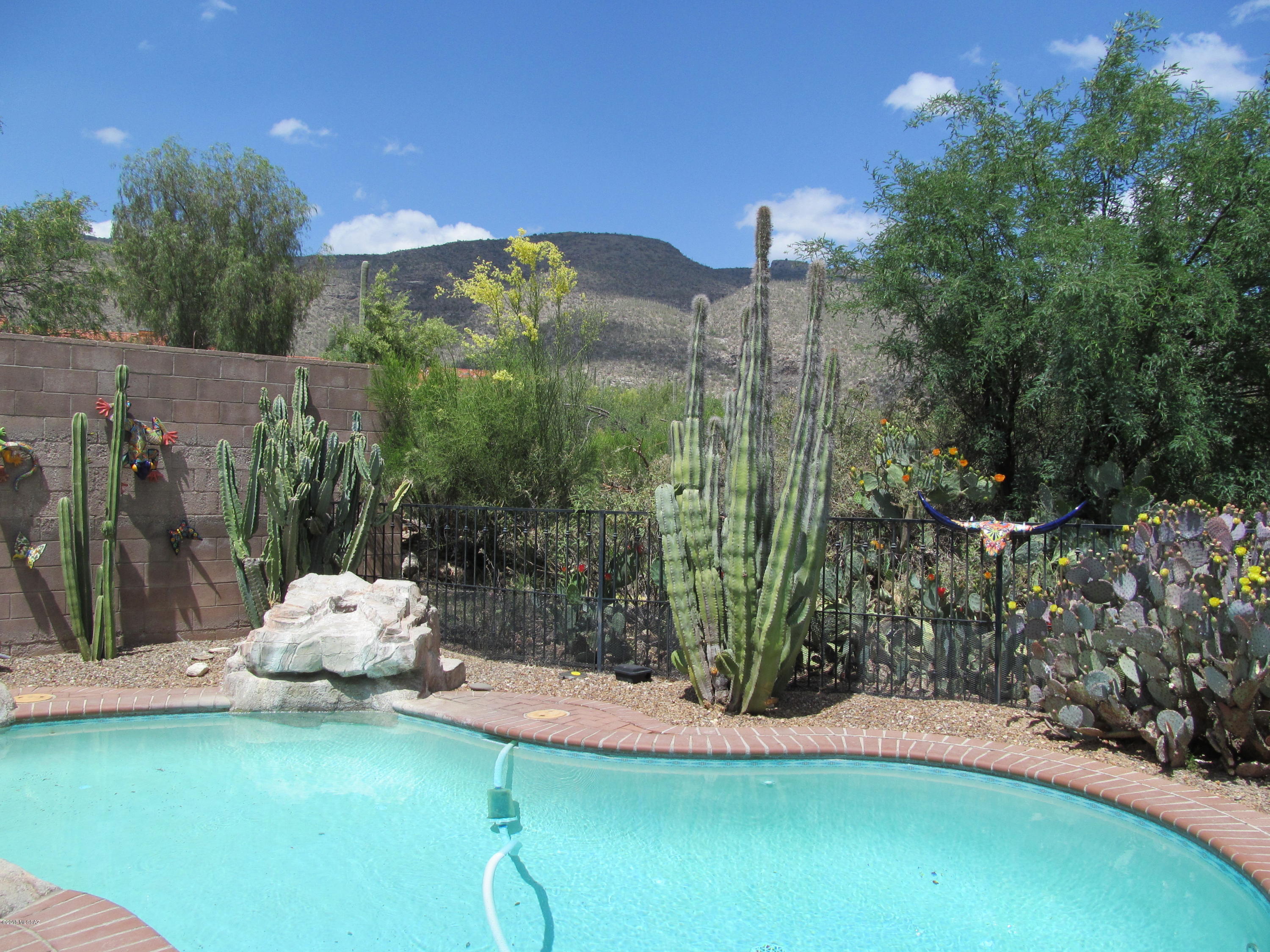 5242 North Ridge Spring Place Tucson, AZ 85749 - Photo 20 of 39 Gallery Image 20