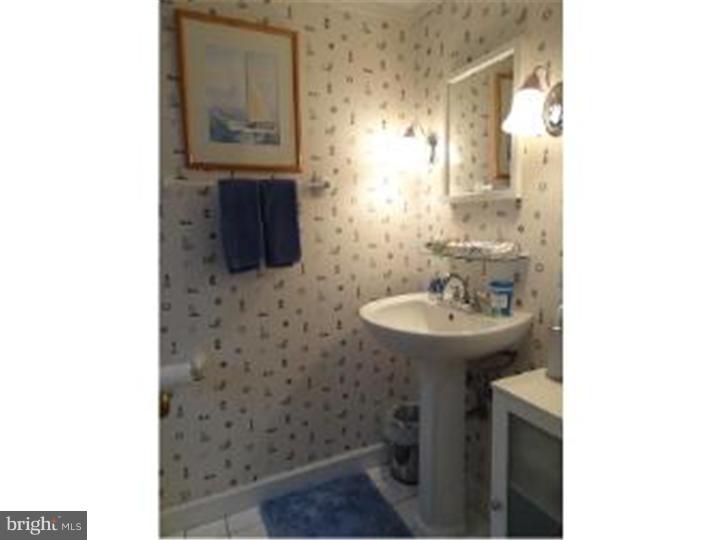 2400 Andover Road Cinnaminson, NJ 08077 - Photo 10 of 25 Gallery Image 10