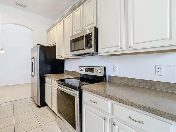 $2,500 | 10918 Ancient Futures Drive, Tampa, FL 33647