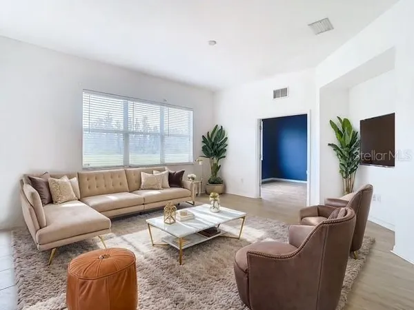 $2,500 | 10918 Ancient Futures Drive, Tampa, FL 33647