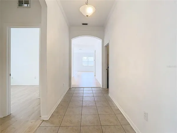 $2,500 | 10918 Ancient Futures Drive, Tampa, FL 33647