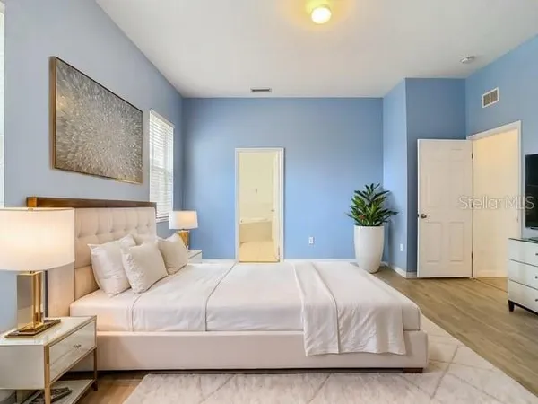 $2,500 | 10918 Ancient Futures Drive, Tampa, FL 33647