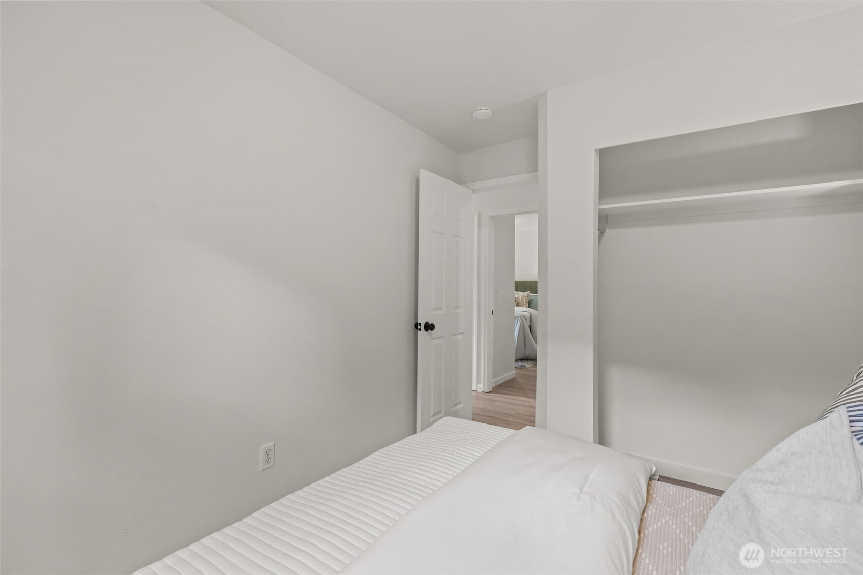 2015 104th Street Southwest Everett, WA 98204 - Photo 24 of 40