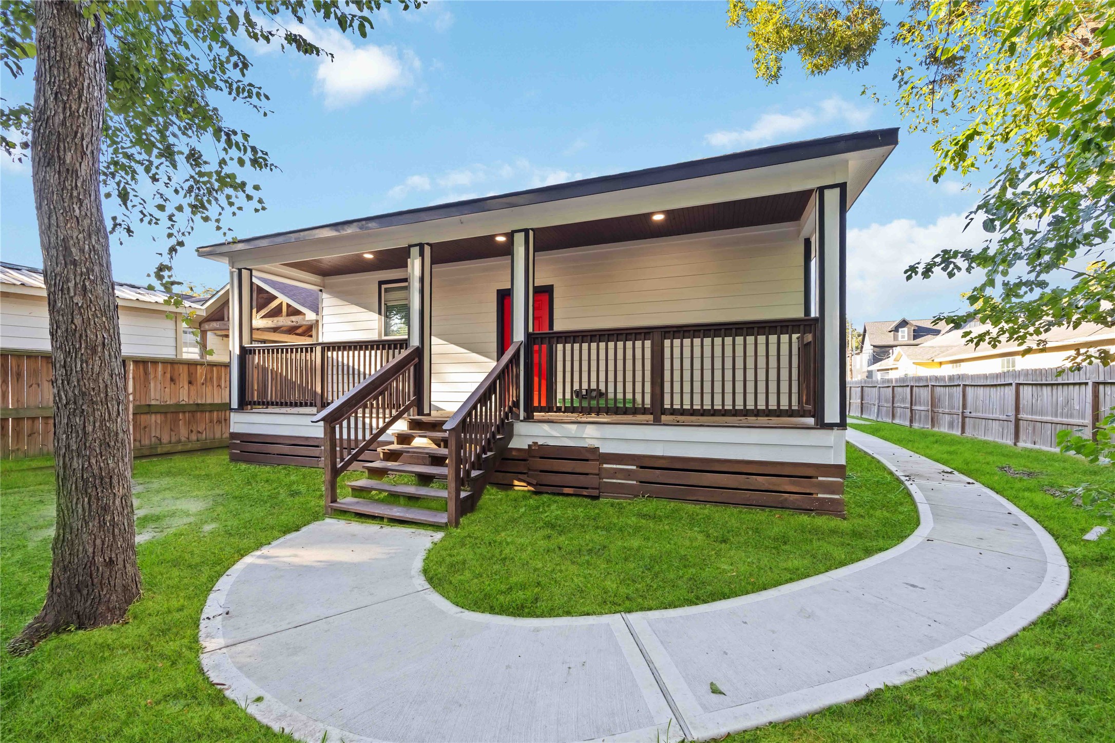 813 Fortune Street Houston, TX 77088 - Photo 25 of 27 a view of a couches in a backyard