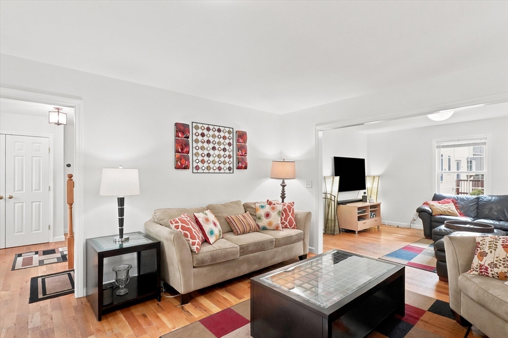 18 Rosegate Road Needham, MA 02494 - Photo 12 of 41