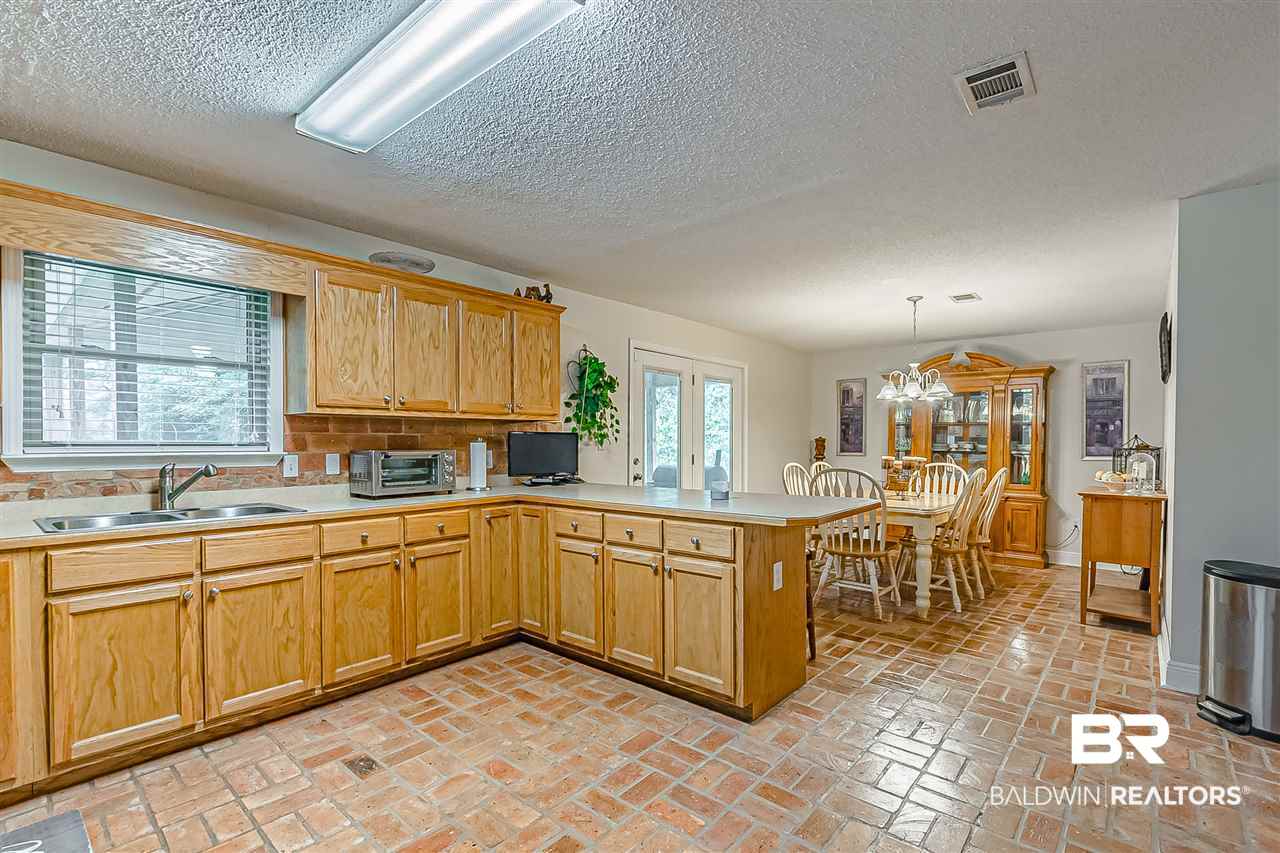 19297 Cedar Lane Fairhope, AL 36532 - Photo 11 of 30