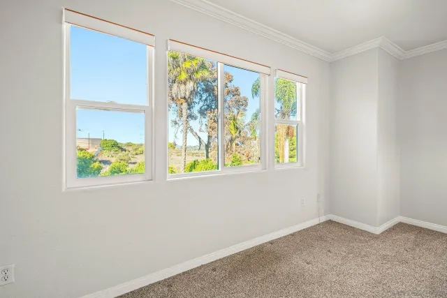 a front view of house with yard