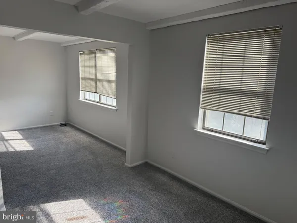 $2,000 | 10 Robert Treat Paine, Blackwood, NJ 08012