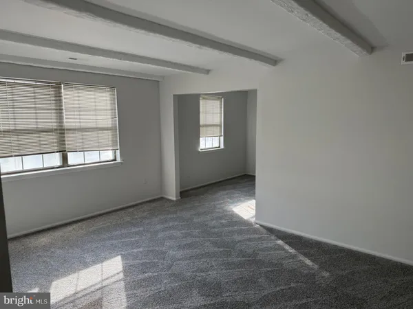 $2,000 | 10 Robert Treat Paine, Blackwood, NJ 08012