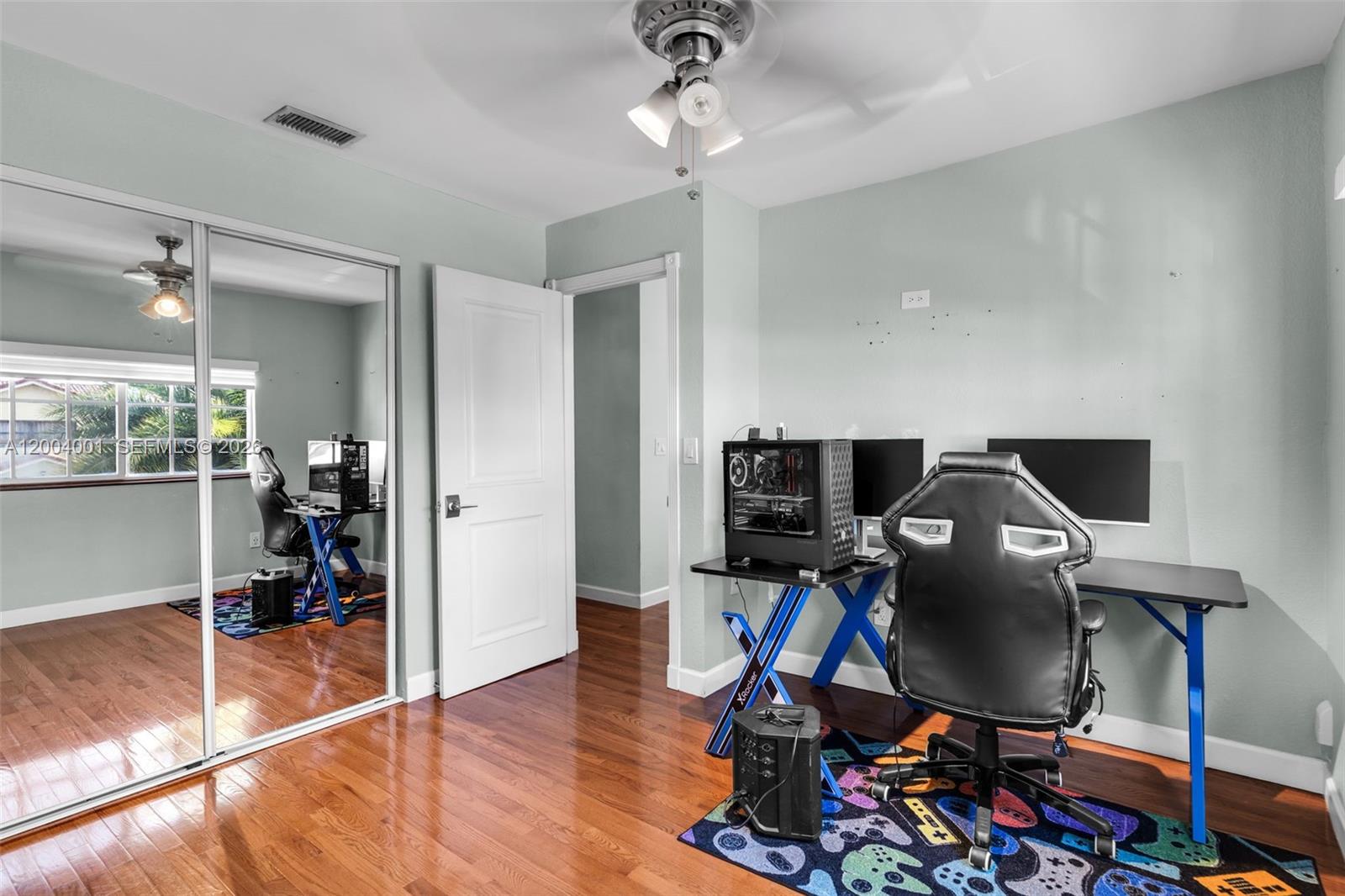 15134 Southwest 94th Terrace Miami, FL 33196 - Photo 14 of 37