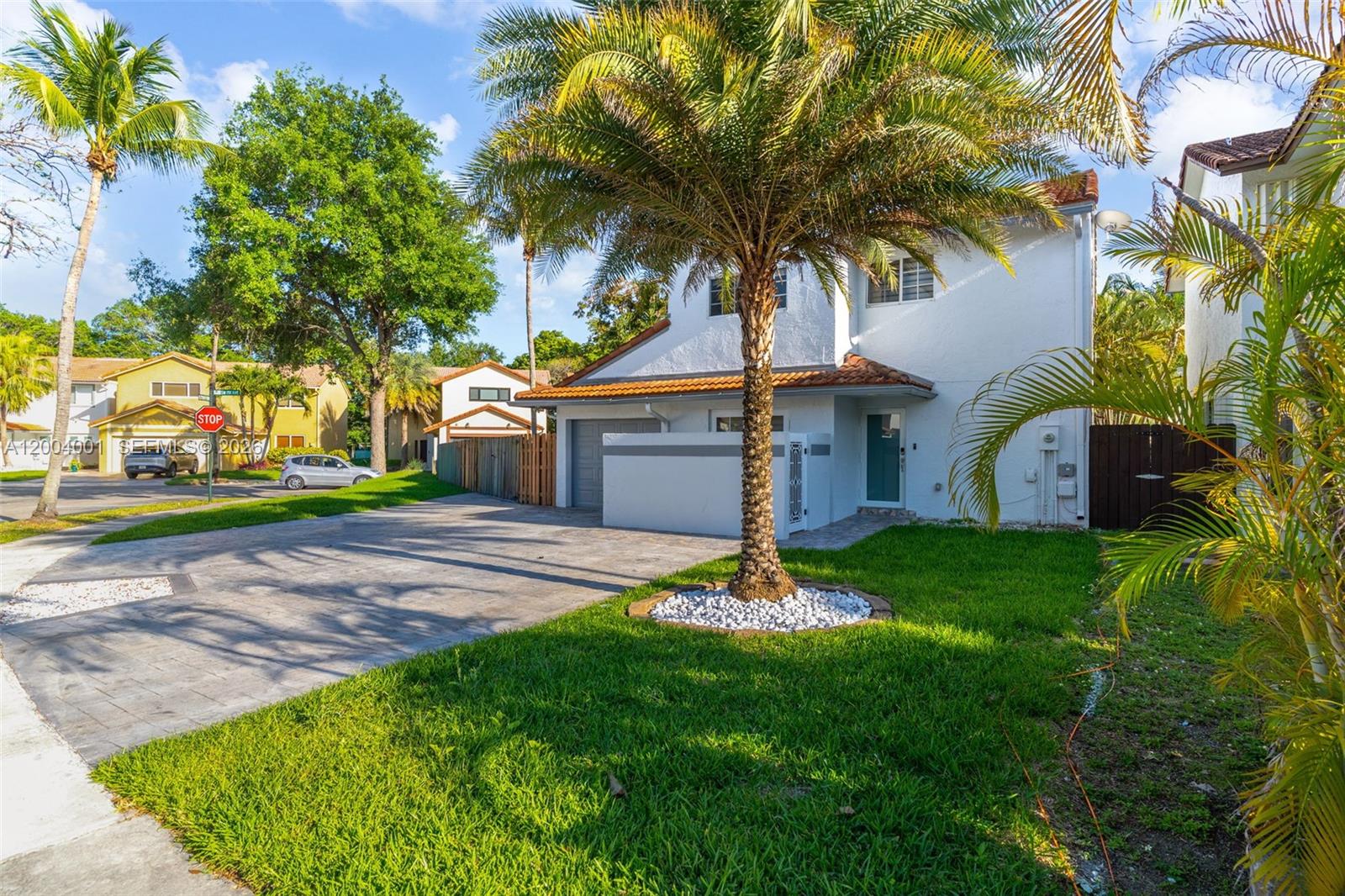 15134 Southwest 94th Terrace Miami, FL 33196 - Photo 3 of 37