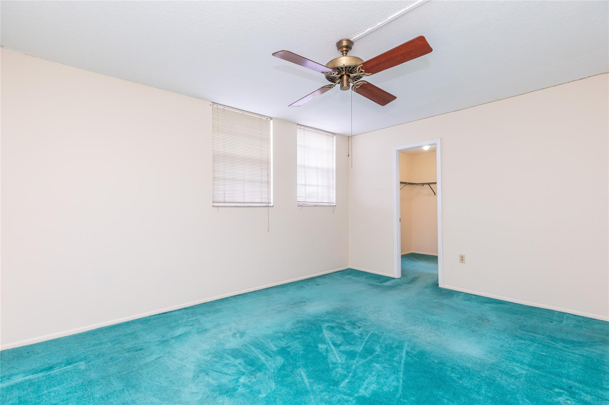 4281 West 10th Court Hialeah, FL 33012 - Photo 18 of 28 Photo 18