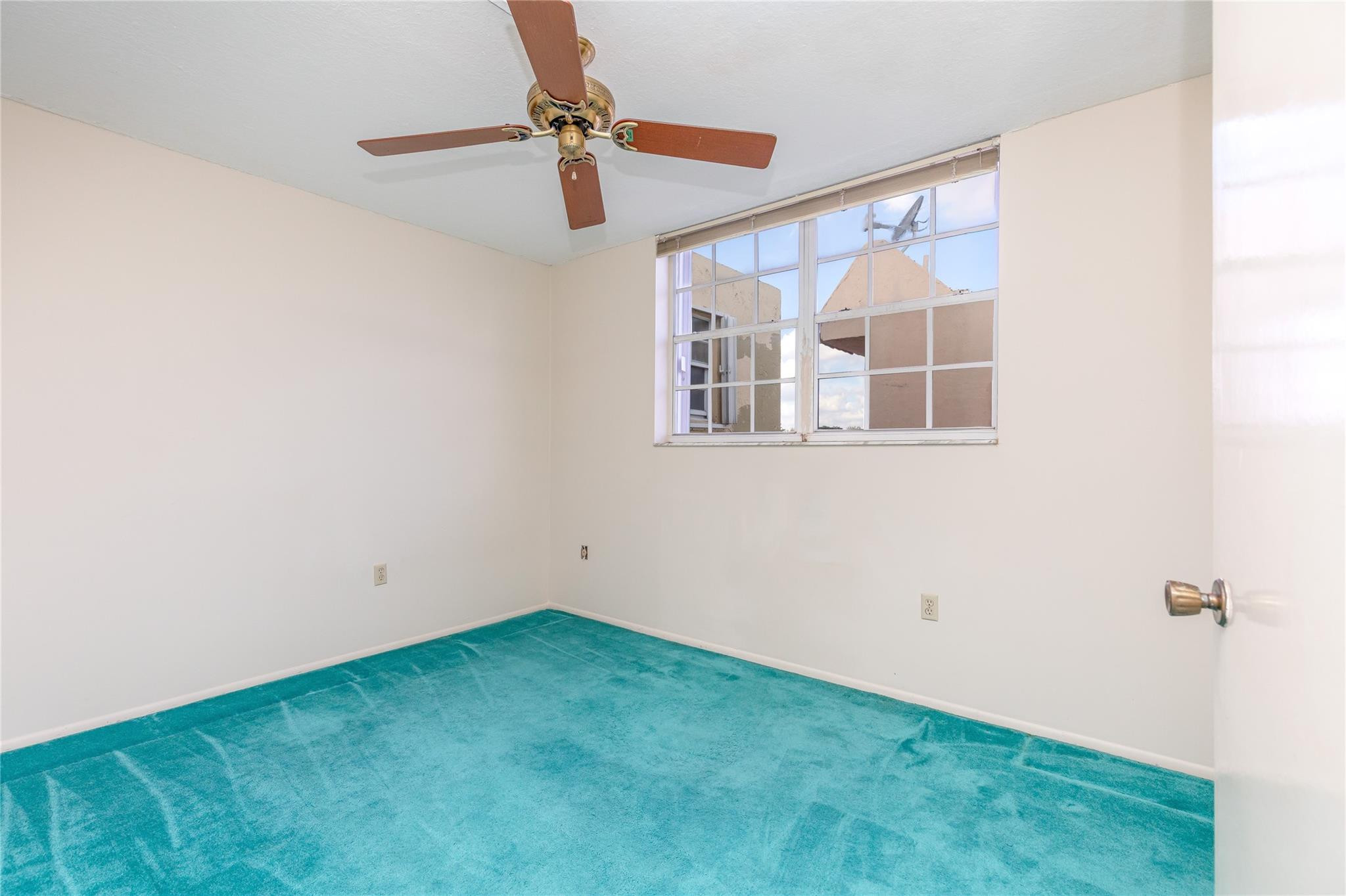 4281 West 10th Court Hialeah, FL 33012 - Photo 20 of 28 Photo 20