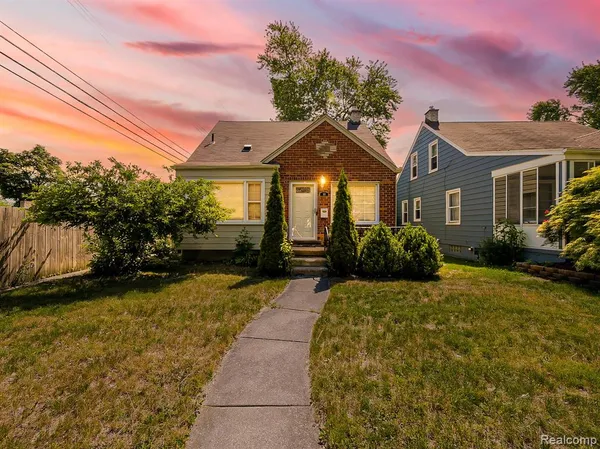 $2,400 | 113 South Minerva Avenue, Royal Oak, MI 48067