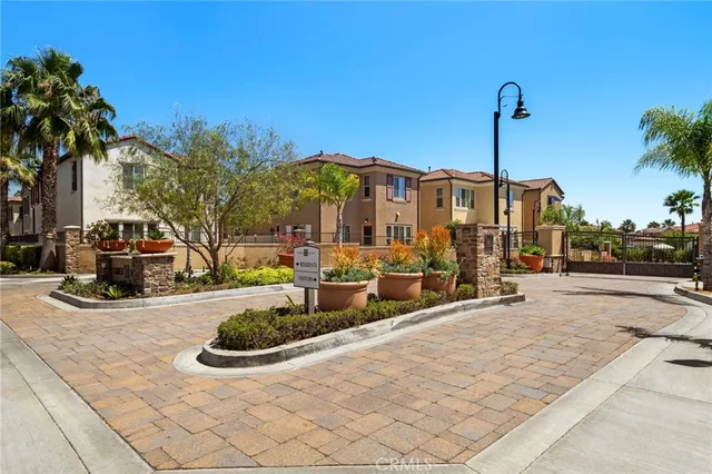 $1,289,000 | 131 Primrose Drive, Lake Forest, CA 92610