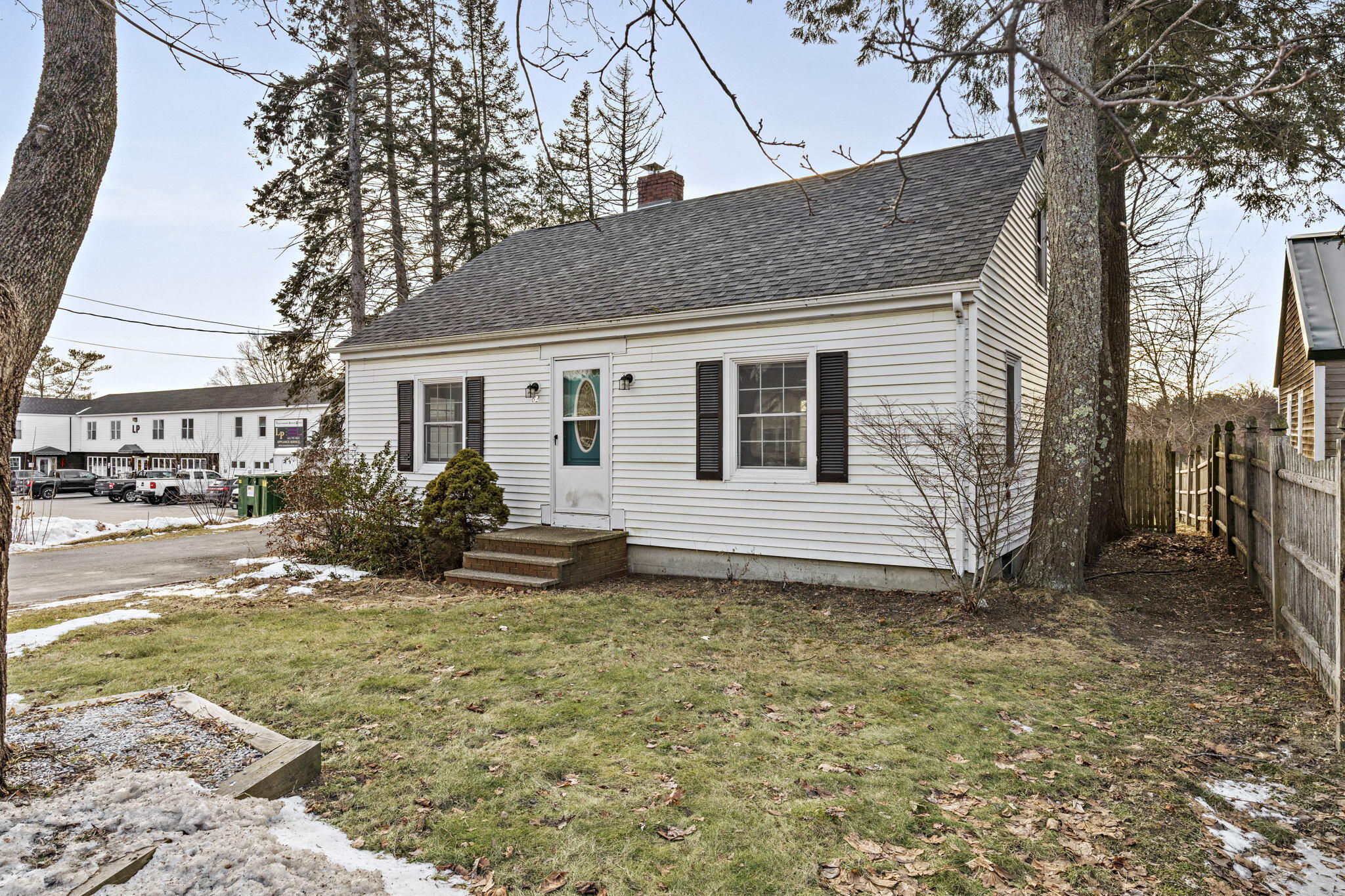62 Bridgton Road Westbrook, ME 04092 - Photo 3 of 31 Front of house