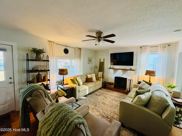 $1,750 | 1907 Spencer Avenue, New Bern, NC 28560