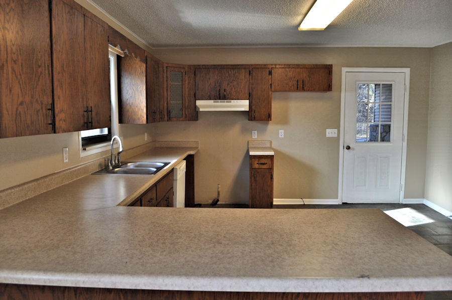 2509 Ridge Road Pigeon Forge, TN 37863 - Photo 3 of 28 kitchen7