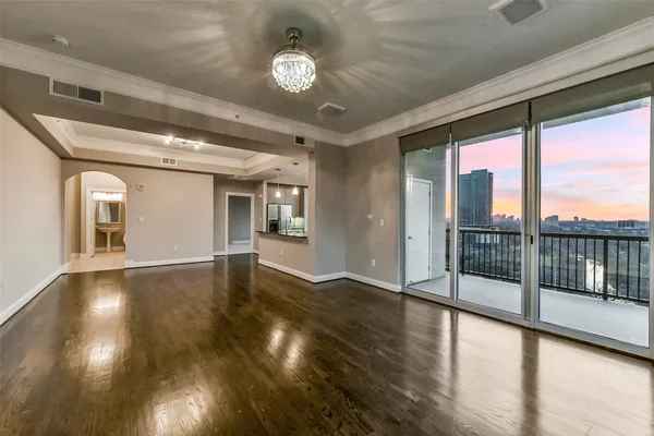 $699,000 | 3333 Allen Parkway, Unit 1609, Houston, TX 77019
