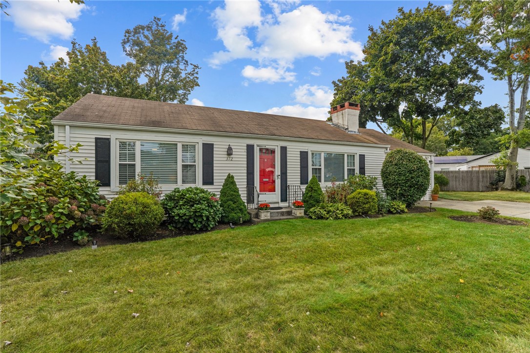372 Manor Drive Warwick, RI 02888 - Photo 11 of 38
