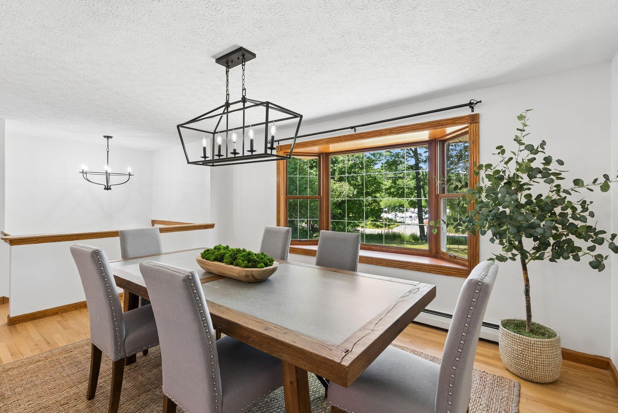 836 Old Post Road Arundel, ME 04046 - Photo 10 of 53 Dining Room