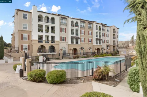 $385,000 | 3290 Maguire Way, Unit 322, Dublin, CA 94568