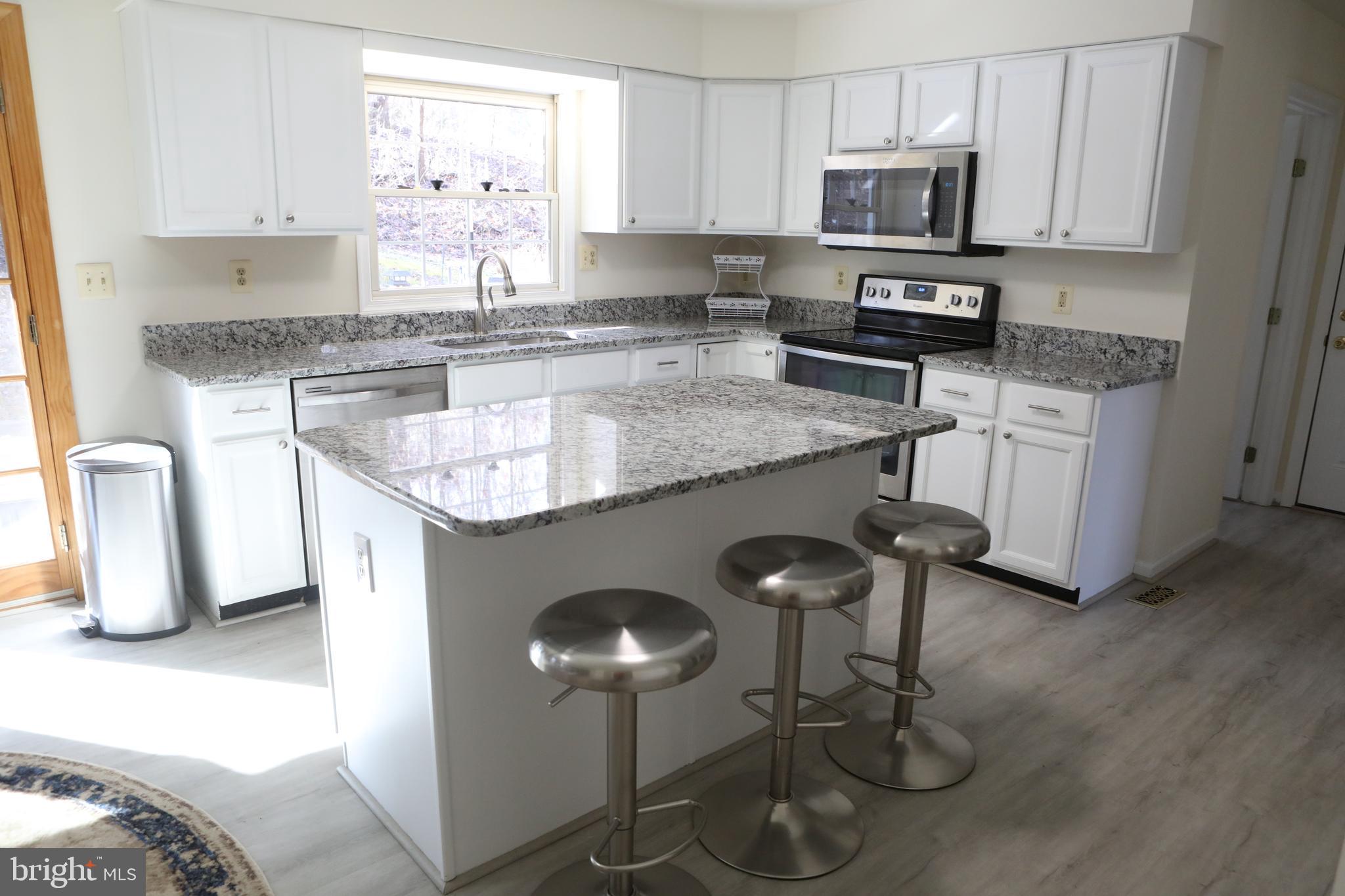 7732 Talbot Run Road Mount Airy, MD 21771 - Photo 5 of 53 New granite counters