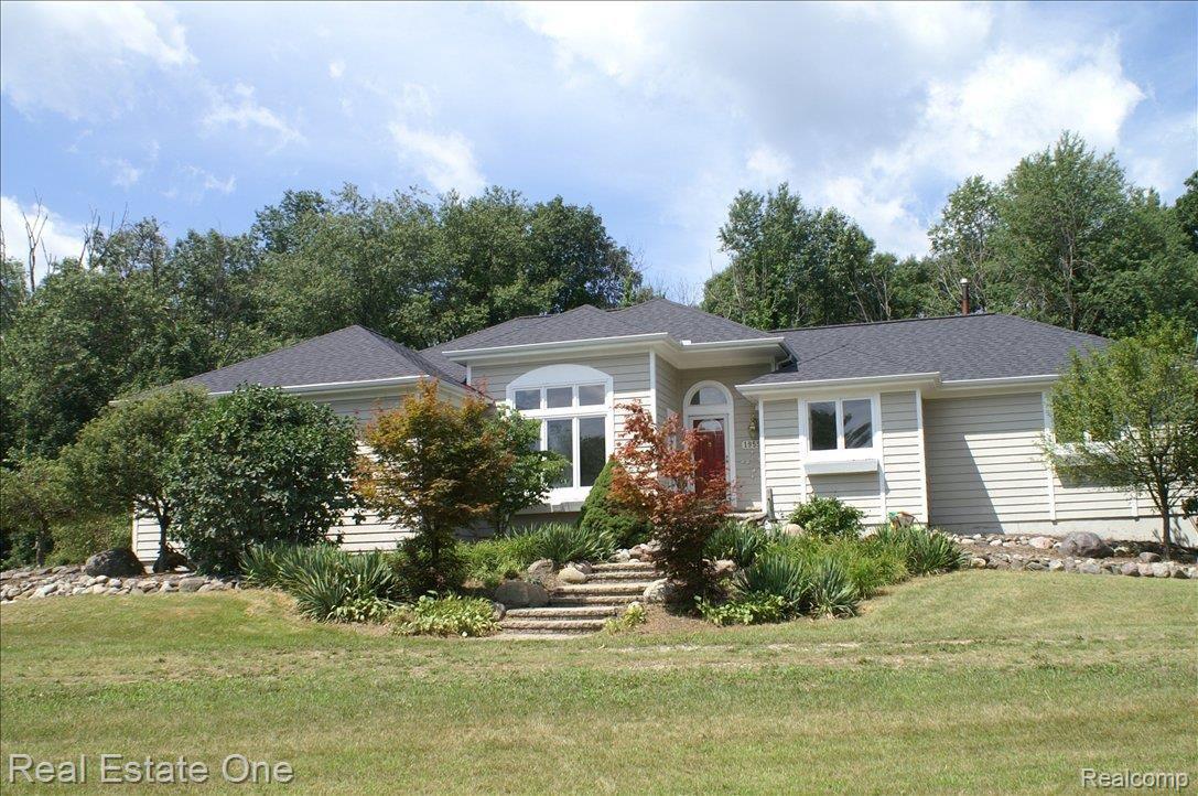 1955 White Lake Road Highland, MI 48356 - Photo 2 of 25 FROM FRONT