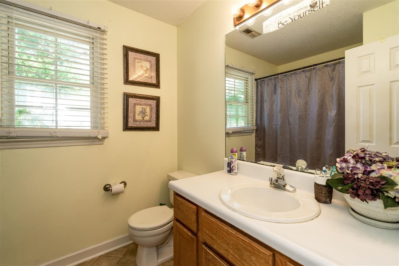 4232 Knightsbridge Way Raleigh, NC 27604 - Photo 8 of 13 Photo 8