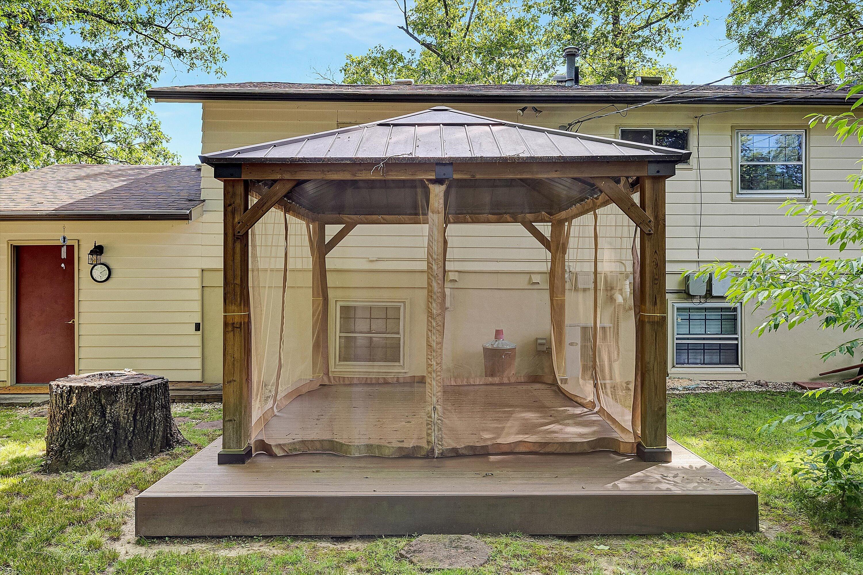 912 Cherokee Trail Covington, VA 24426 - Photo 28 of 31 a view of outdoor space
