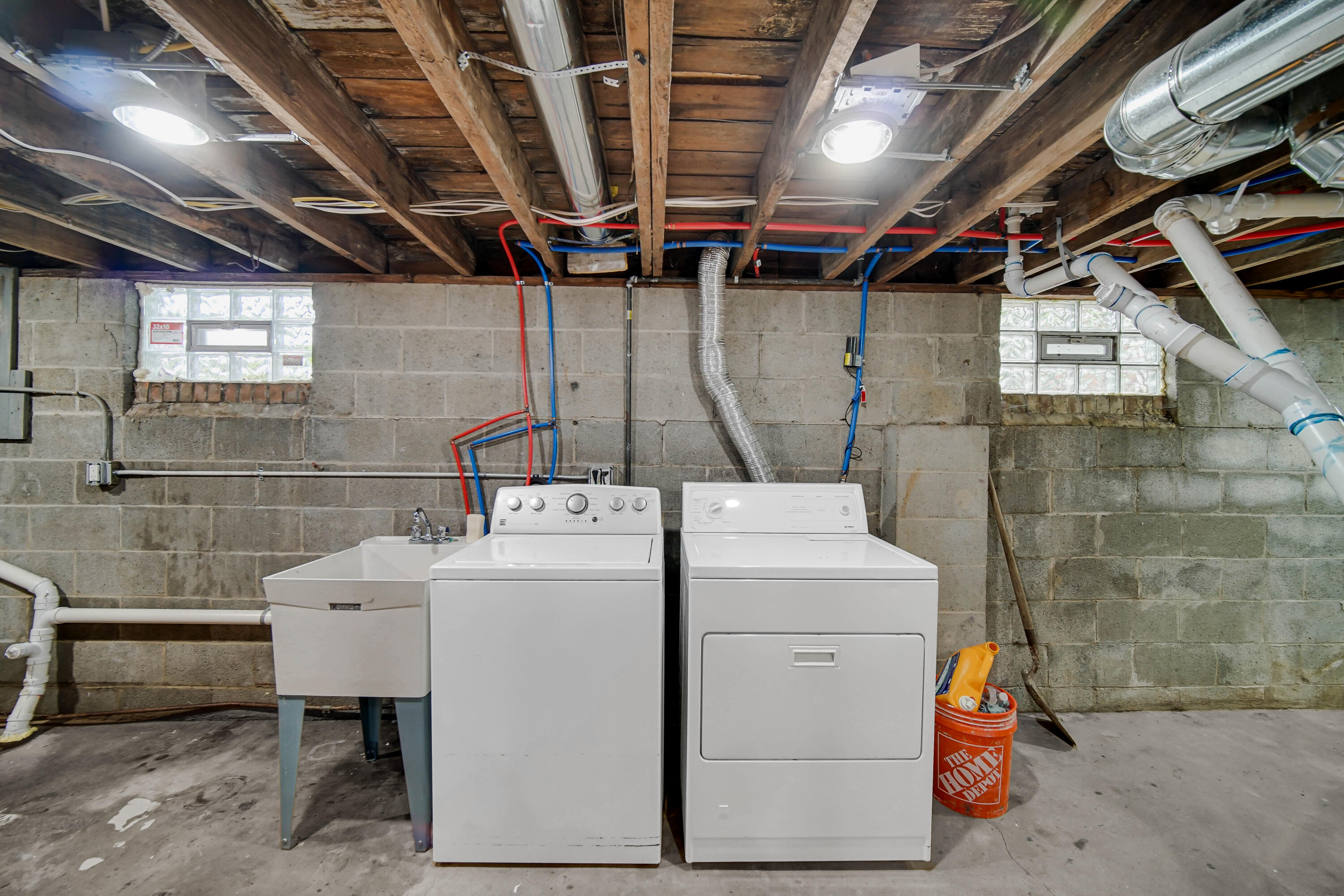 1121 Wright Street Gary, IN 46404 - Photo 14 of 16 3000x2000