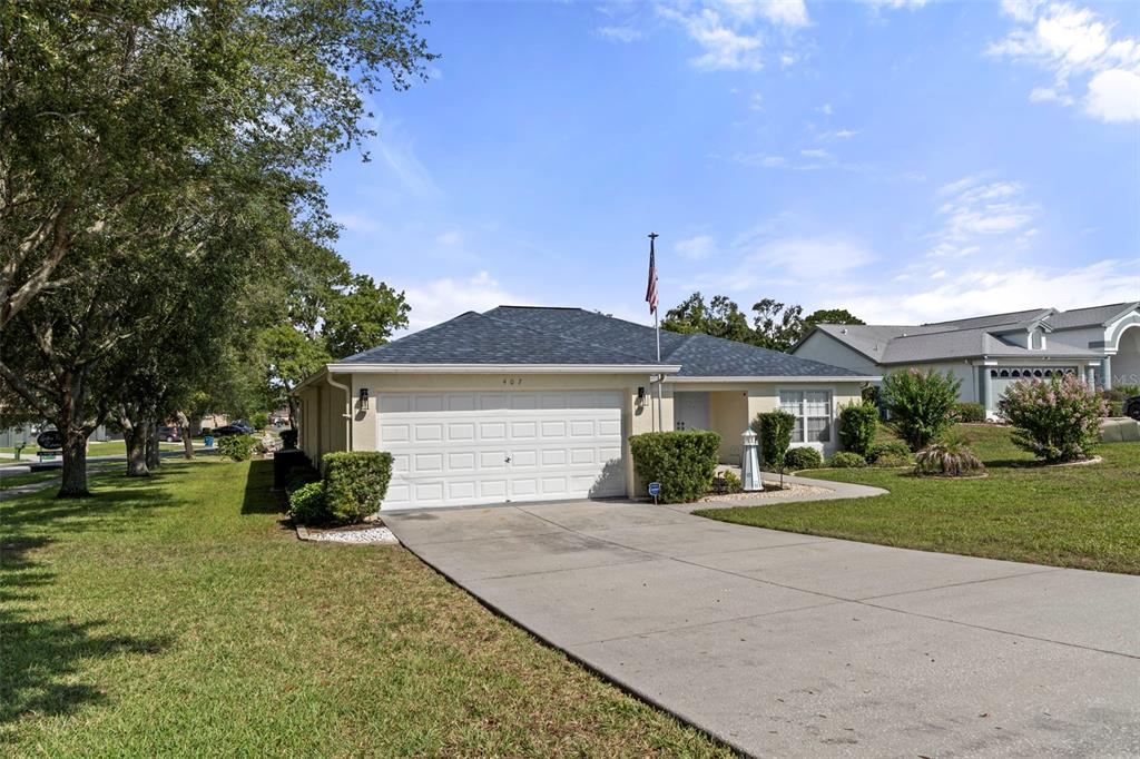 407 Montpelier Court Spring Hill, FL 34608 - Photo 3 of 38