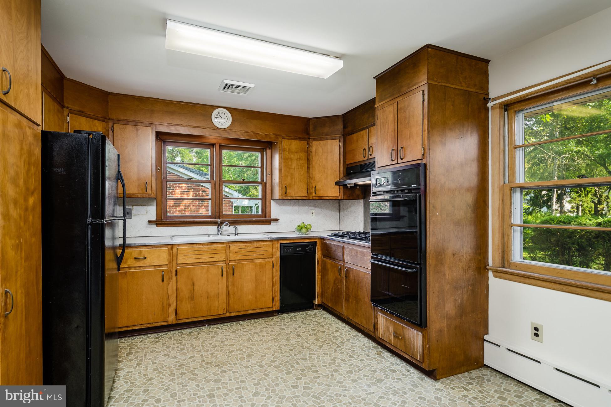 69 Harris Road Princeton, NJ 08540 - Photo 13 of 30 Eat-in kitchen