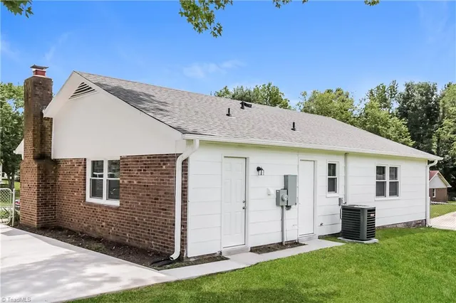 $1,595 | 3106 Ulster Avenue, Greensboro, NC 27406