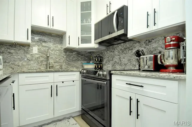 $132,900 | 2535 Senator Court, Unit I, St. Louis, MO 63125