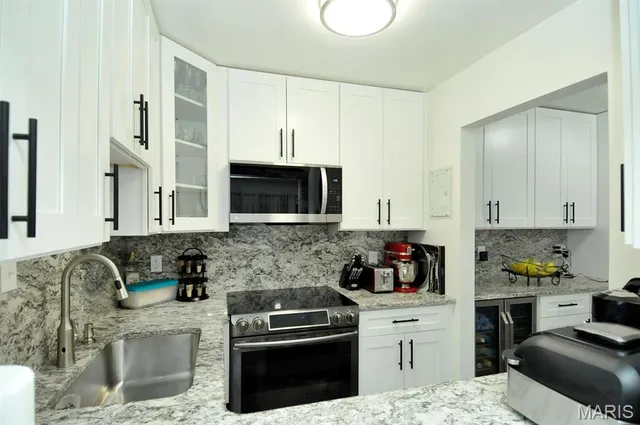 $132,900 | 2535 Senator Court, Unit I, St. Louis, MO 63125