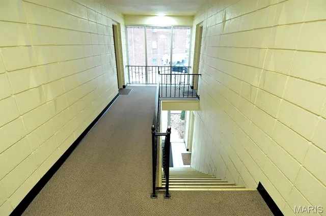 $132,900 | 2535 Senator Court, Unit I, St. Louis, MO 63125