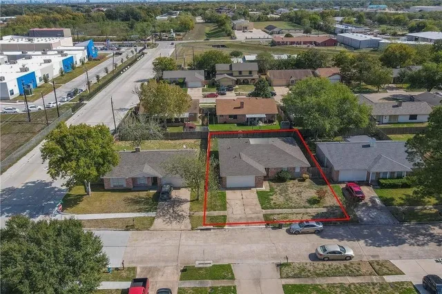 $2,150 | 9907 Towne Tower Lane, Sugar Land, TX 77498