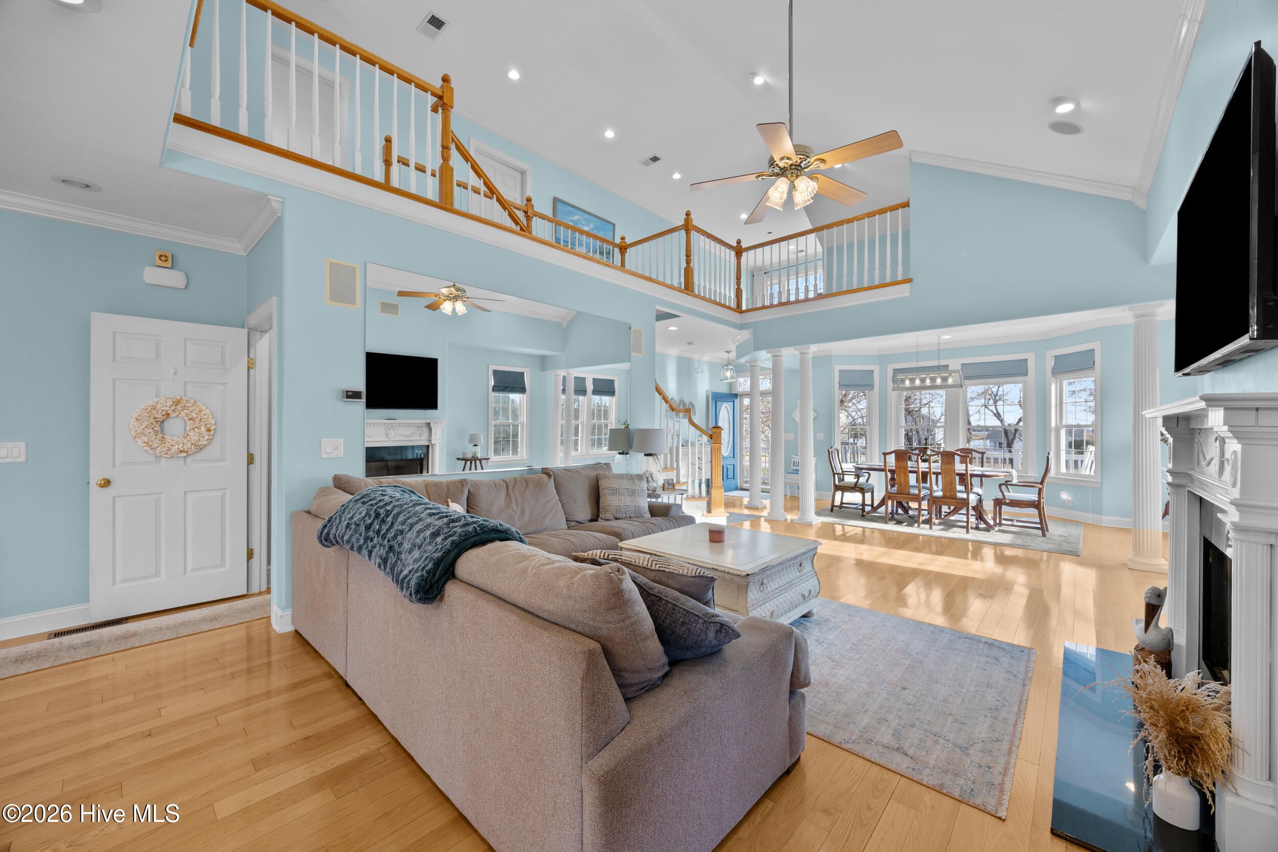 1031 Mallard Bay Road Hampstead, NC 28443 - Photo 21 of 59 39_living room