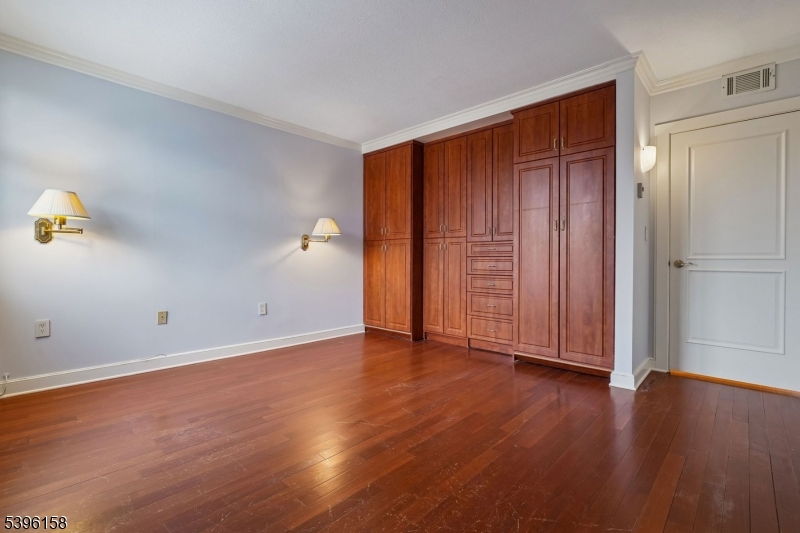 1 Euclid Avenue, Unit 5B Summit, NJ 07901 - Photo 21 of 31