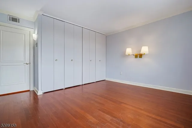 $4,900 | 1 Euclid Avenue, Unit 5B, Summit, NJ 07901