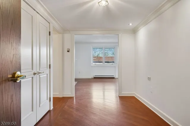 $4,900 | 1 Euclid Avenue, Unit 5B, Summit, NJ 07901