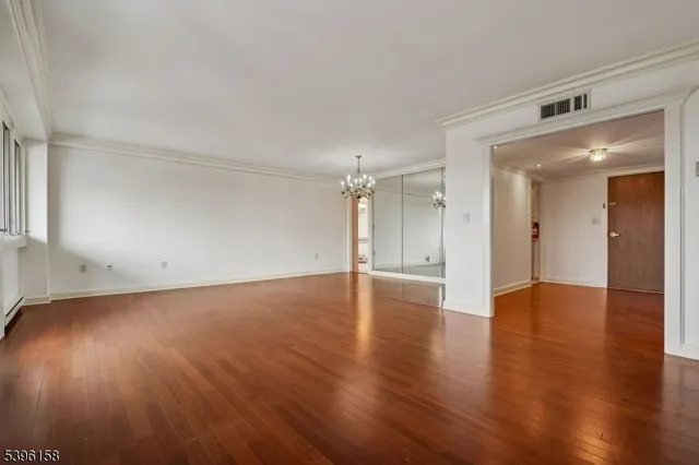 $4,900 | 1 Euclid Avenue, Unit 5B, Summit, NJ 07901