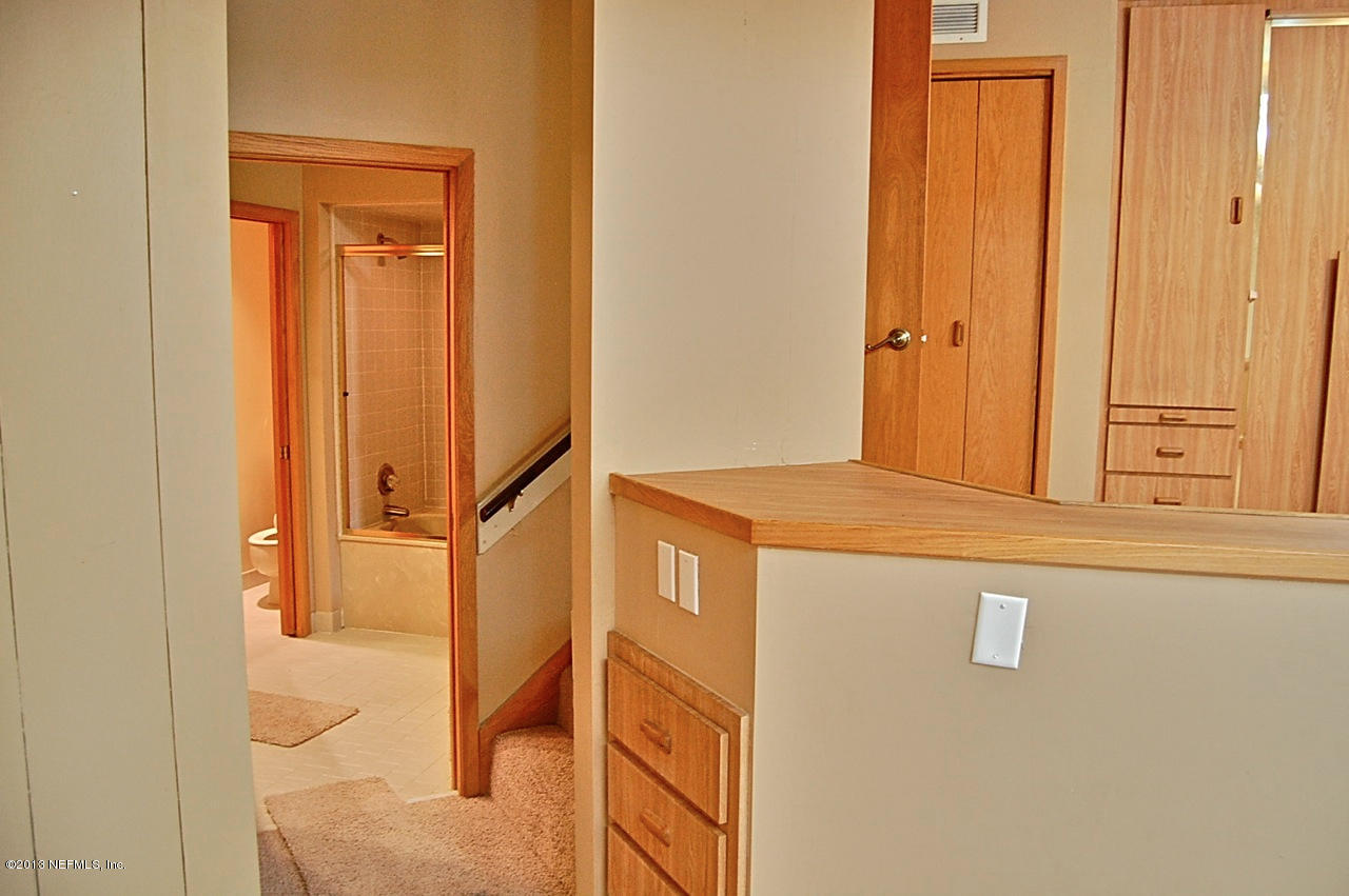 2920 Ravines Road, Unit 1205 Middleburg, FL 32068 - Photo 9 of 25 Main Rm to Hall