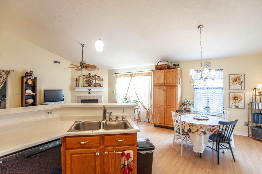 697 Westover Road Avon, IN 46123 - Photo 14 of 43 Gallery Image 14