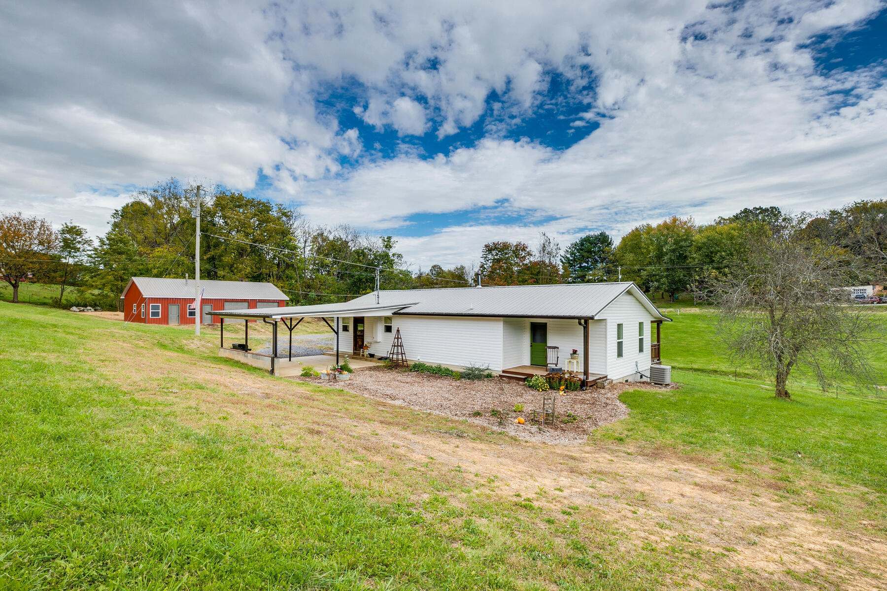 165 Jockey Road Chuckey, TN 37641 - Photo 32 of 69 Back Garden area