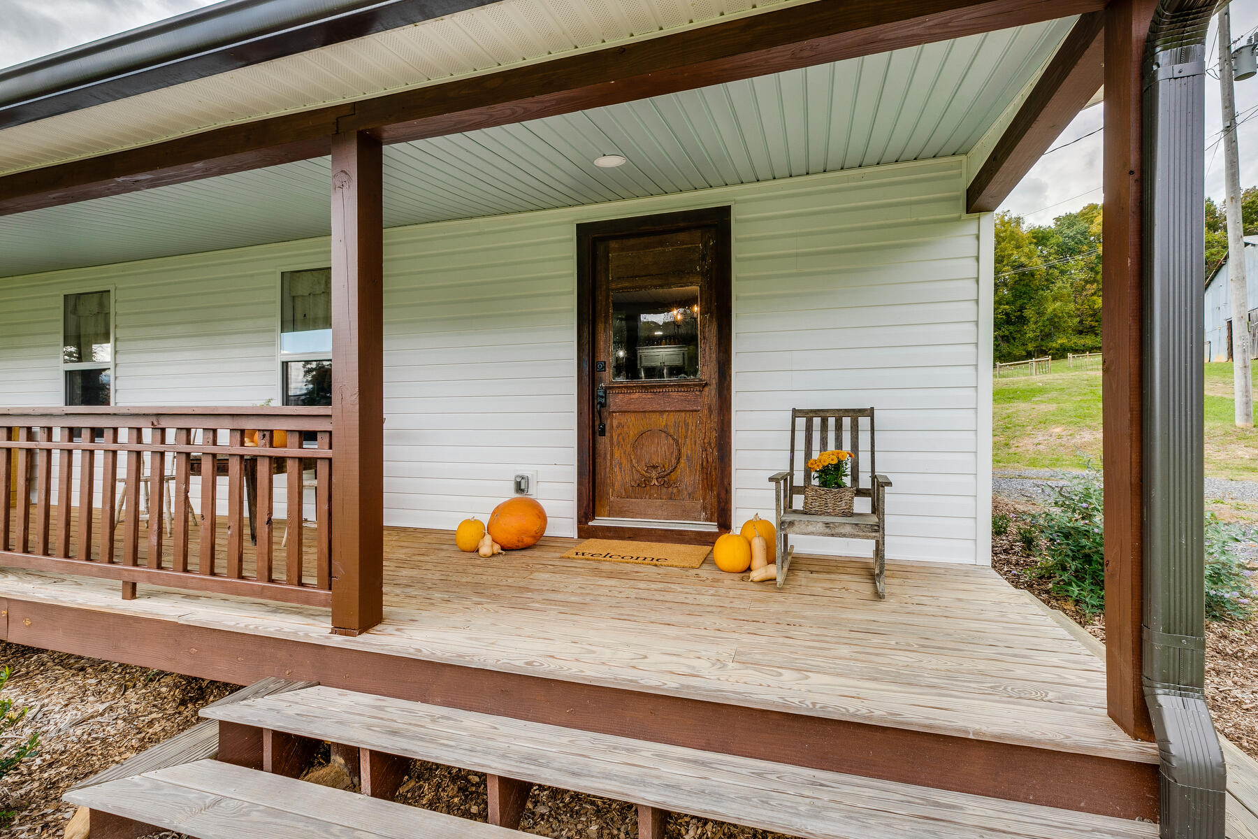 165 Jockey Road Chuckey, TN 37641 - Photo 6 of 69 Vintage from door
