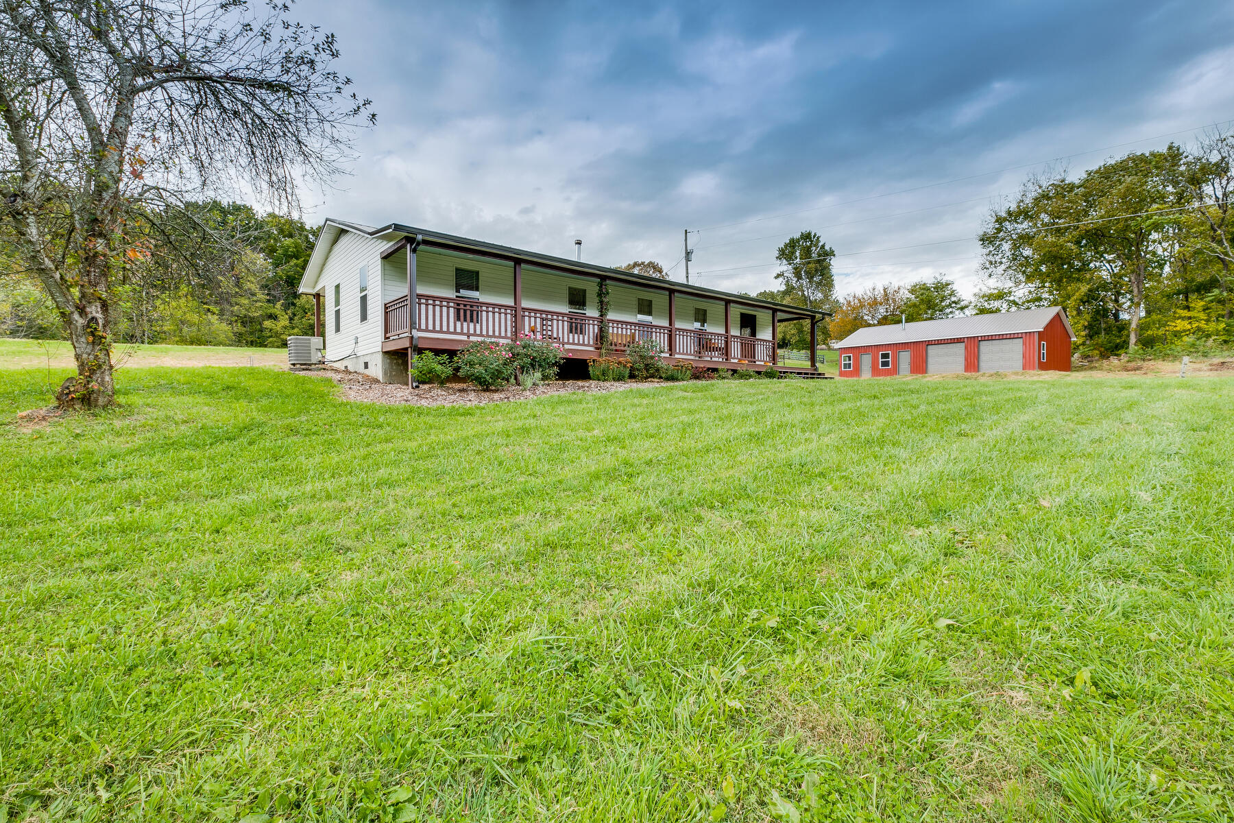 165 Jockey Road Chuckey, TN 37641 - Photo 7 of 69 Full front porch