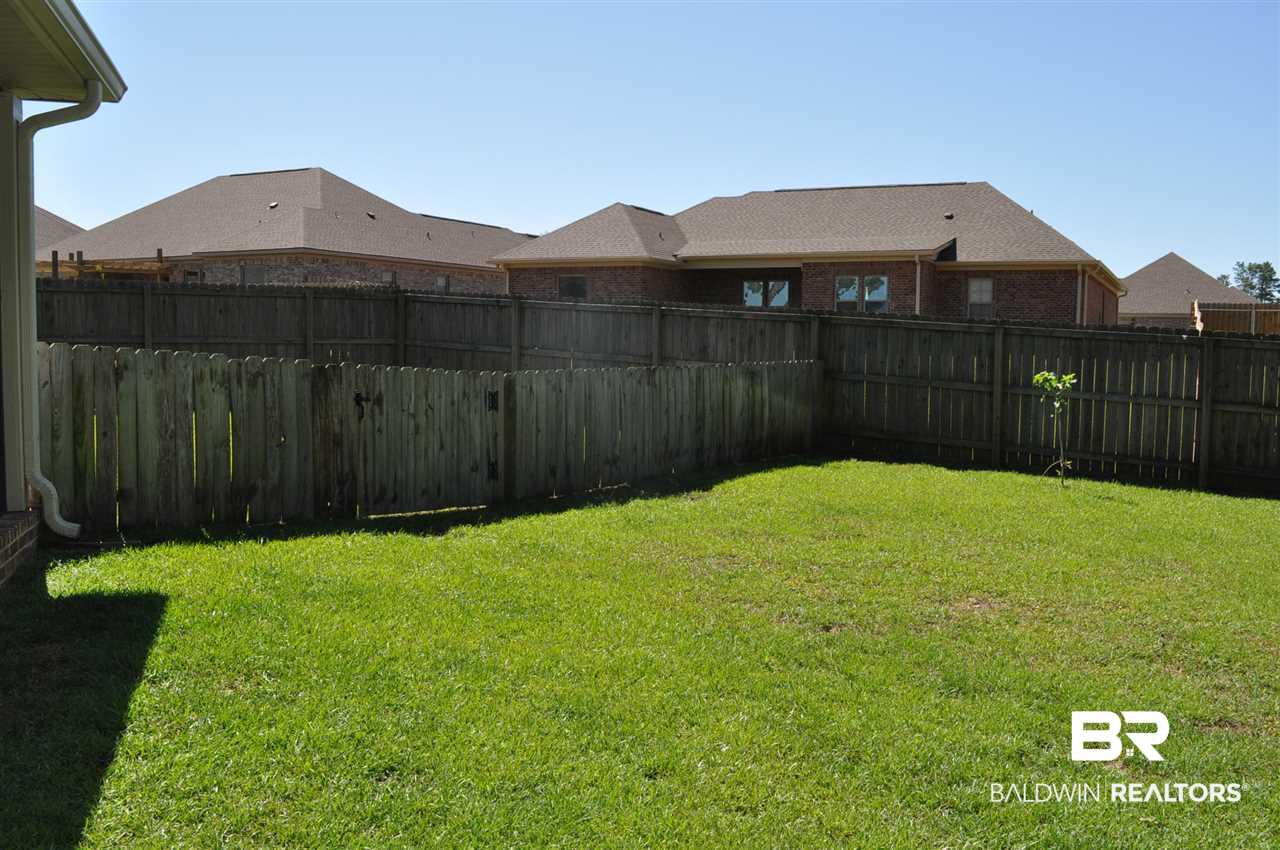 8705 Rosedown Lane Daphne, AL 36526 - Photo 19 of 20 Separate Fenced Area